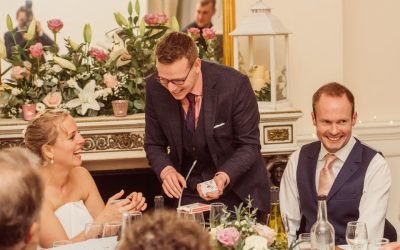 Leigh the Close Up Wedding Magician